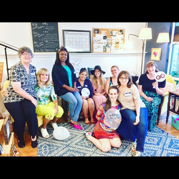 POSH N SIP - #2!! - Picture 3 of 3